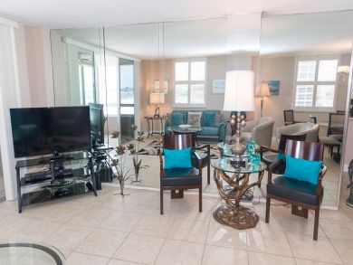 Siesta Key Vacation Rental Condo Sleeps Six